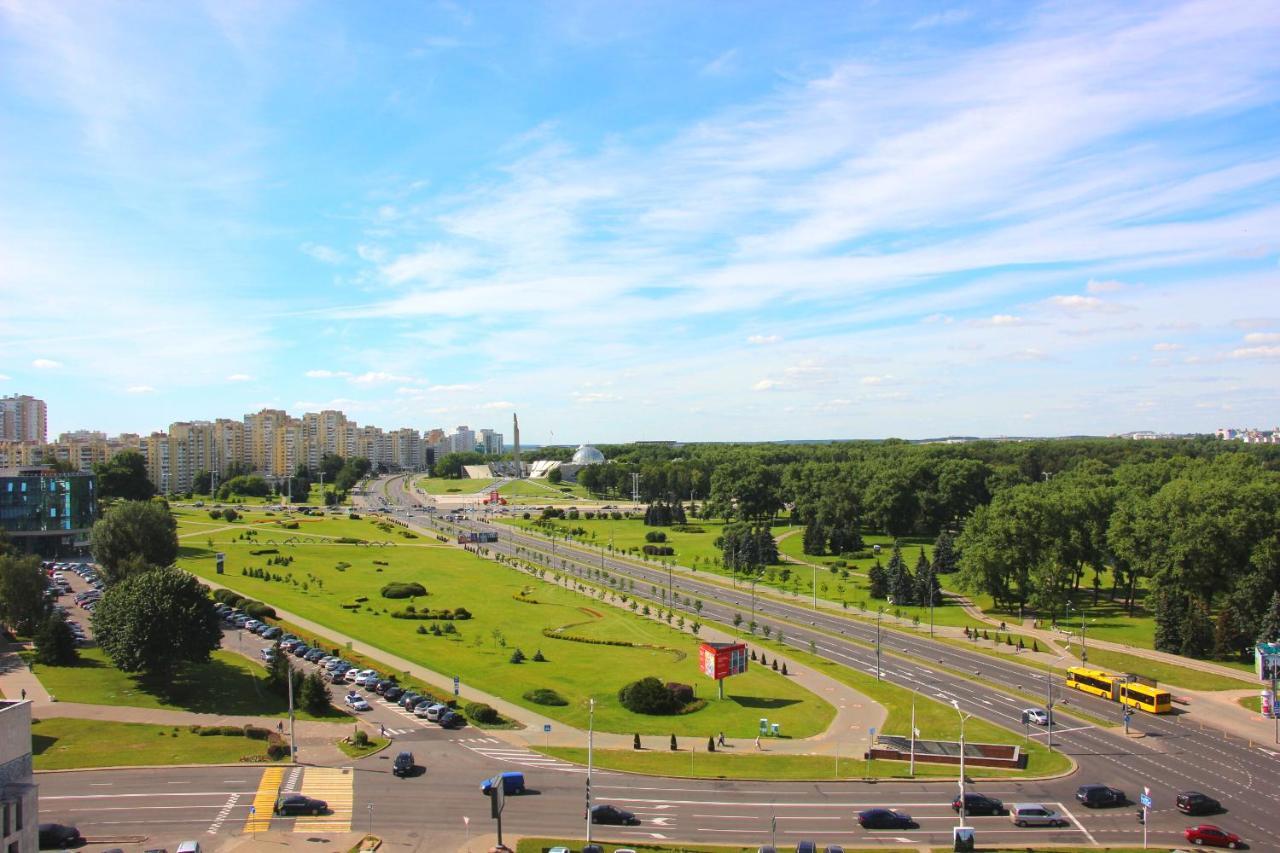 Hotel Yubileiny Minsk Buitenkant foto
