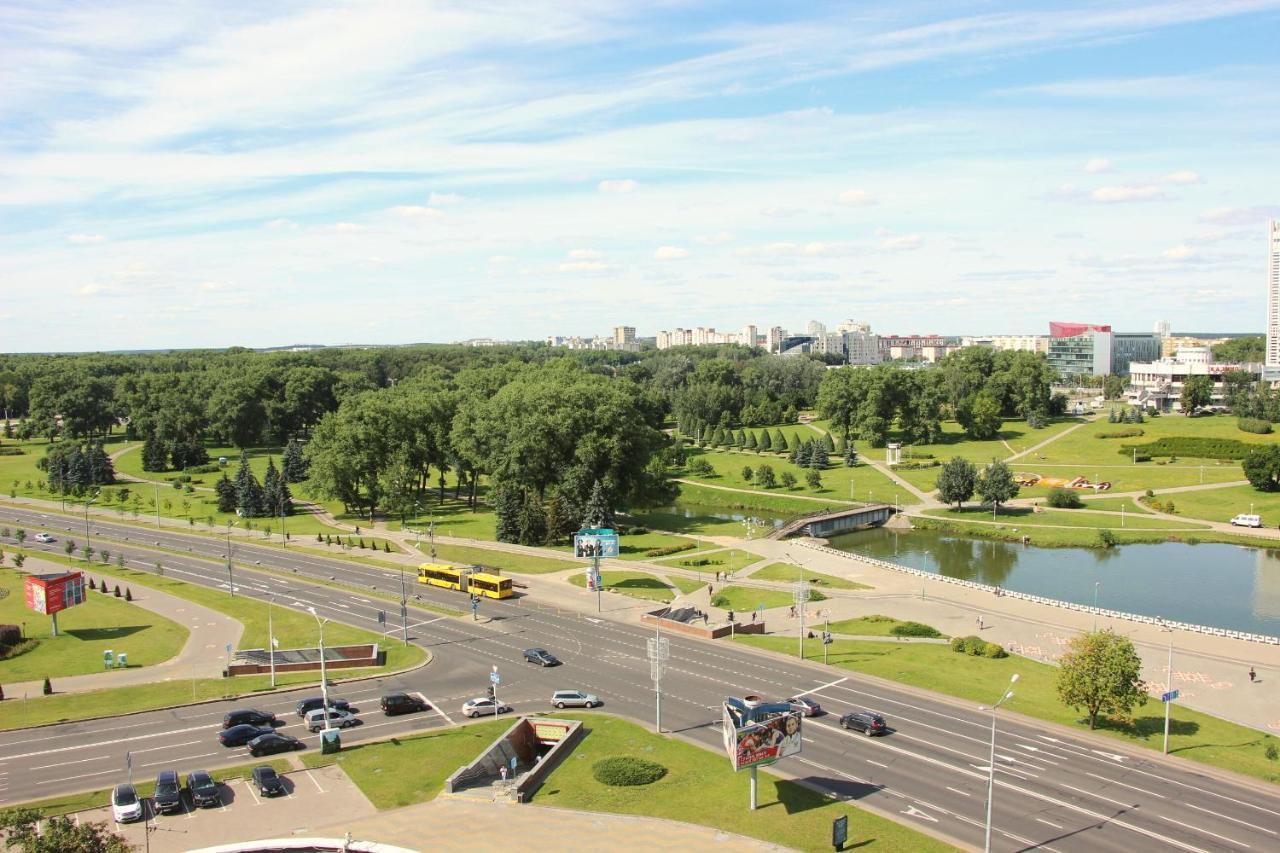Hotel Yubileiny Minsk Buitenkant foto