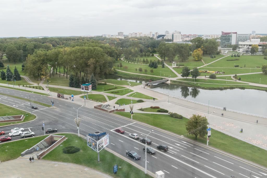 Hotel Yubileiny Minsk Buitenkant foto
