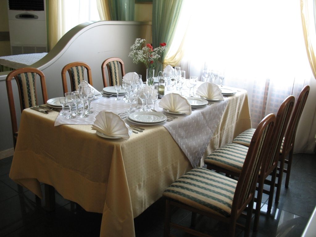 Hotel Yubileiny Minsk Buitenkant foto