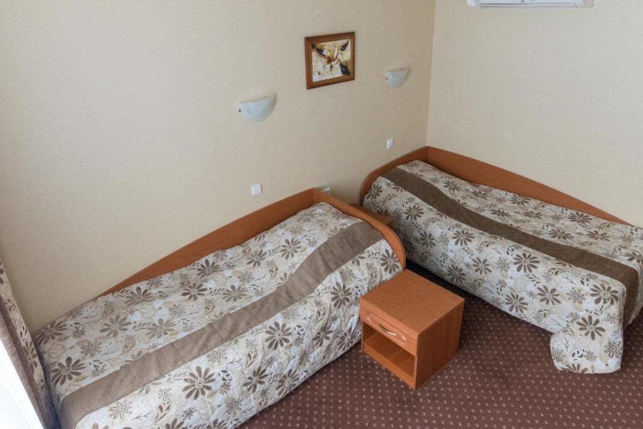 Hotel Yubileiny Minsk Buitenkant foto